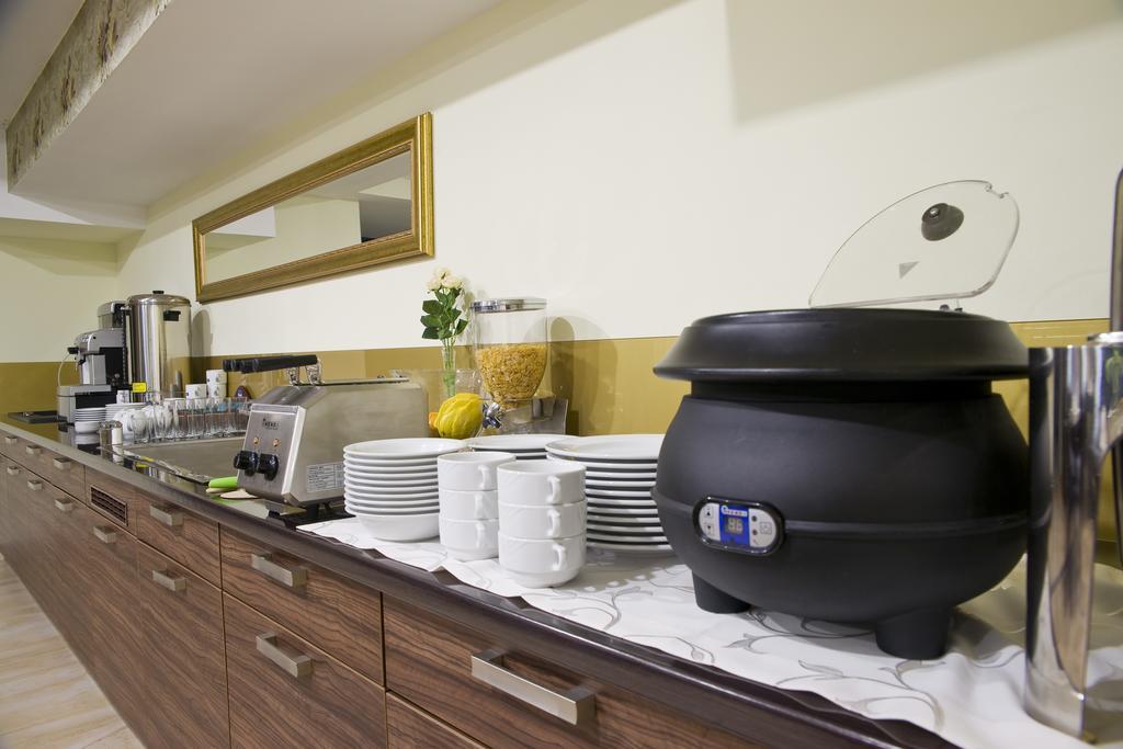 Hotel Gal Tarnów Eksteriør bilde