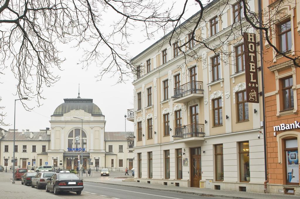 Hotel Gal Tarnów Eksteriør bilde