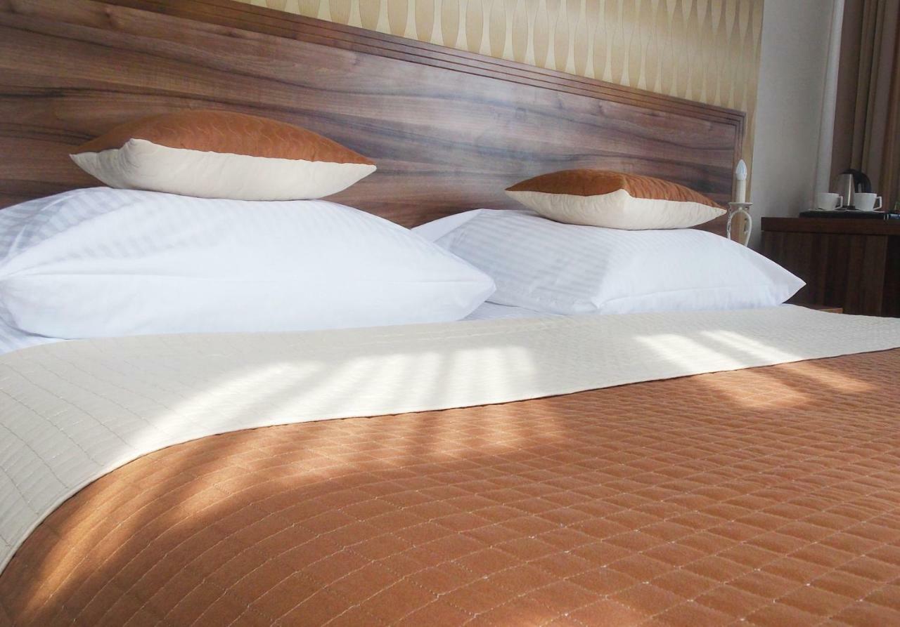 Hotel Gal Tarnów Eksteriør bilde