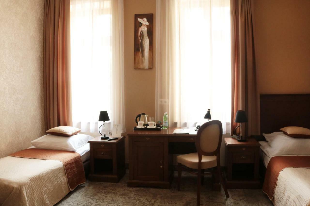 Hotel Gal Tarnów Eksteriør bilde