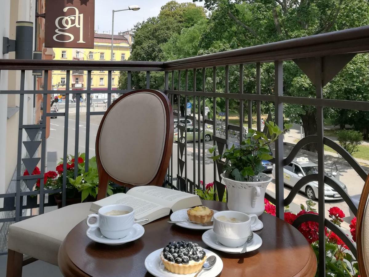 Hotel Gal Tarnów Eksteriør bilde