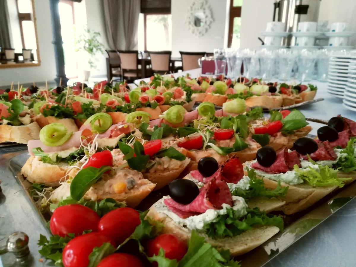 Hotel Gal Tarnów Eksteriør bilde